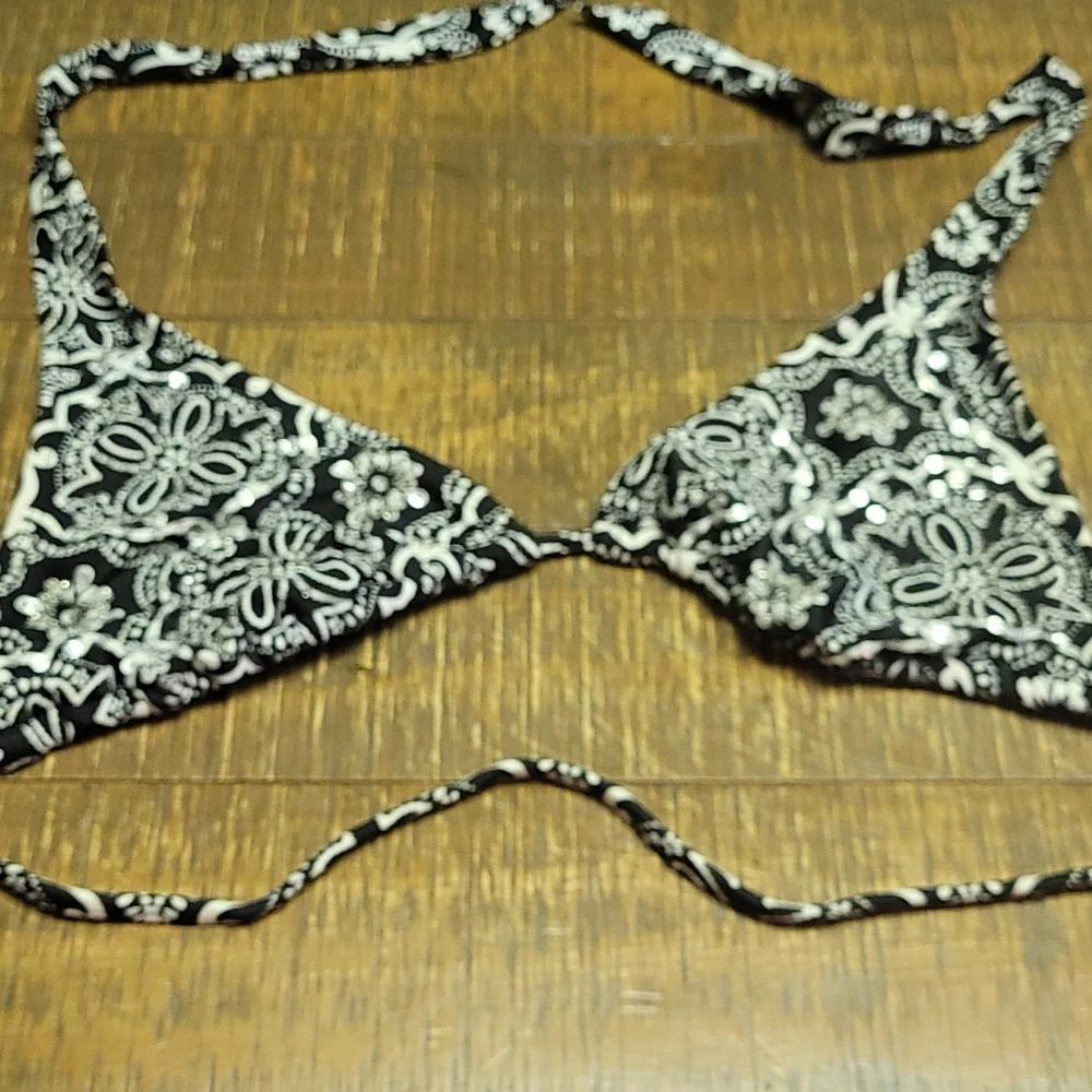 Bikini top - Picture 1 of 3
